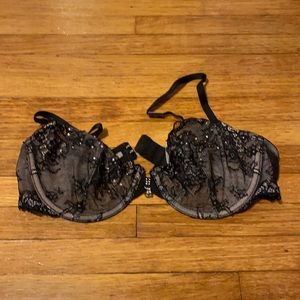 Like new Victoria secret bra with stone detail
